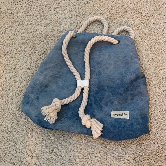 “LOVE THIS LIFE” 🏝 Super Cute Denim Backpack tote - Picture 1 of 8